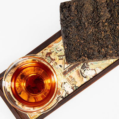 Offizieller Bio-Ageed Black Tea Brick 500g ISO-zertifizierter Dunkeltee 5-10 Jahre Alter mit Geschenkkarton