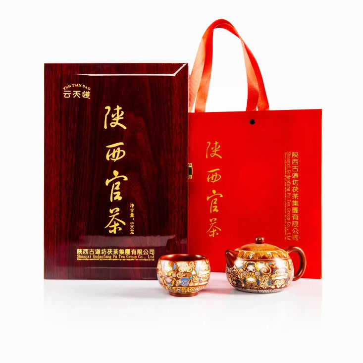 Biologischer chinesischer Entgiftungstee Ausgezeichneter Geschmack Tee in End Geschenkbox Verpackung Langlebigkeit und geeignete Lagerbedingungen